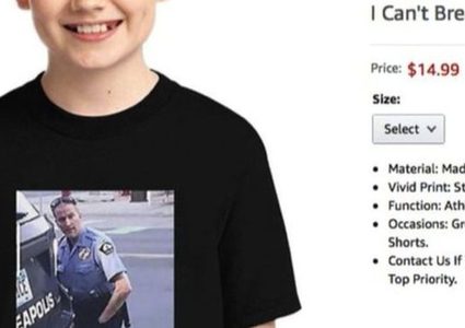 أمازون تزيل قميصا مطبوعا عليه مشهد جريمة قتل جورج فلويد