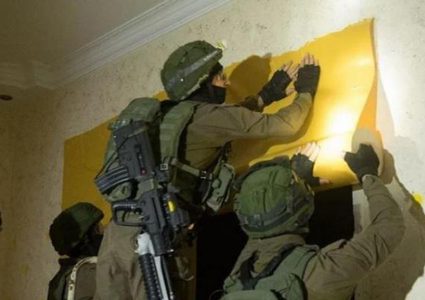 الاحتلال يأخذ قياسات بيت الأسير "أبو بكر" من جنين