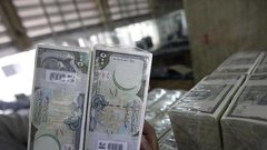 صراف سوري ينتحر بعد ضربة الليرة وخسارة 400 ألف دولار