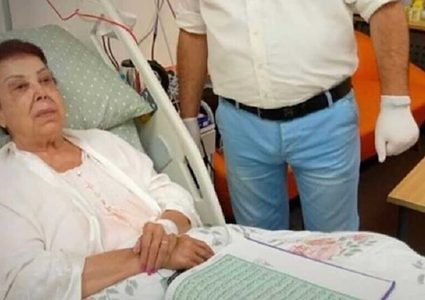 رجاء الجداوي تتلقى "البلازما" لهزيمة كورونا