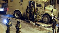 قوات الاحتلال تعتقل اسيرين محررين شمال نابلس