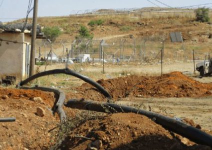 قوات الاحتلال تدمر خطوط مياه بالأغوار بحجة التدريبات العسكرية