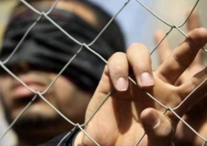 الأسير أنس بريكي يدخل عامه الـ19 في سجون الاحتلال