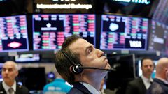 بعد تحذيرات الفدرالي الأمريكي البورصات العالمية تتراجع