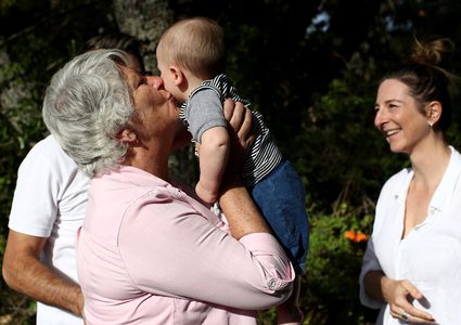 "فقاعات إجتماعية".. وسيلة جديدة لتخفيف وطأة العزلة في زمن كورونا