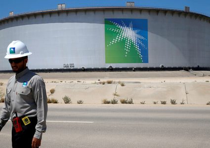 خفض صادرات "أرامكو" الخام لمشترين آسيويين