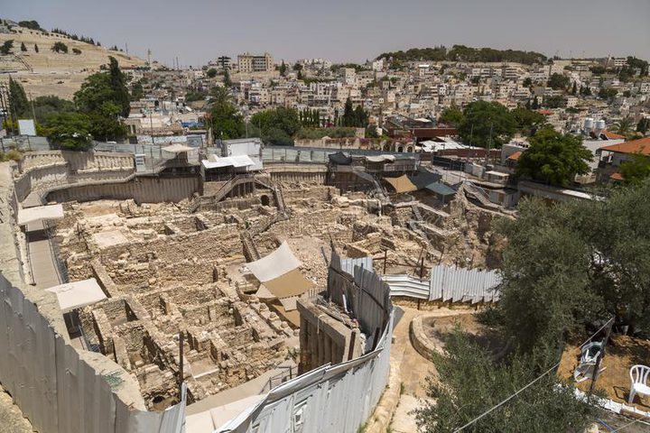"هآرتس": إيقاف تنقيب أثري في سلوان خوفًا من انهيارات أرضية