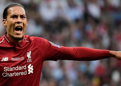 فان دايك يرفض عرض سان جرمان "الخيالي" وليفربول يكافئه