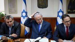 خلافات نتنياهو وغانتس قد تطيح بحكومة الاحتلال