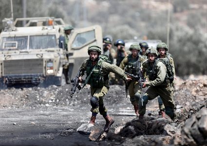 إصابة عاملين من جنين أثناء مطاردتهما من قبل الاحتلال