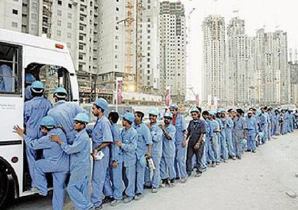 السعودية: مغادرة 1.2 مليون أجنبي سوق العمل خلال 2020