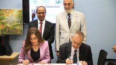 المعهد الفلسطيني للطفولة يوقع اتفاقية مع مؤسسة التعاون