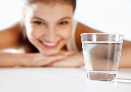 طرق امنة ومضمونة لتنظيف القولون في المنزل