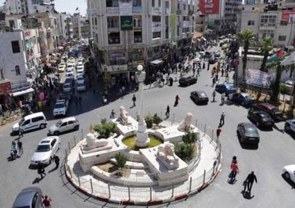 رام الله والبيرة تقرر إغلاق 5 مقاهٍ لمخالفتها البروتوكول الصحي