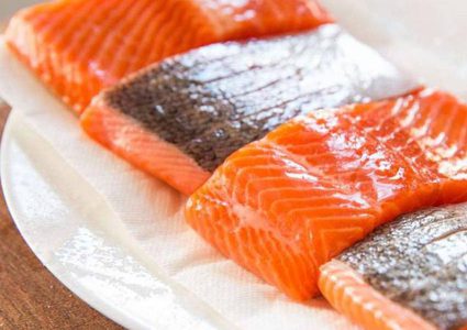 رسميا.. الصين يبرئ السلمون النرويجي من نقل عدوى كورونا