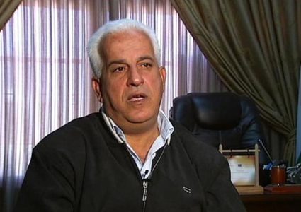 محافظ الخليل يتخذ عدة قرارات عقب تسجيل اكثر من 280 اصابة بكورونا