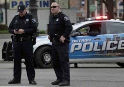 مصرع شخص واصابة 11 اخرين جراء إطلاق نار في مينيابوليس الامريكية