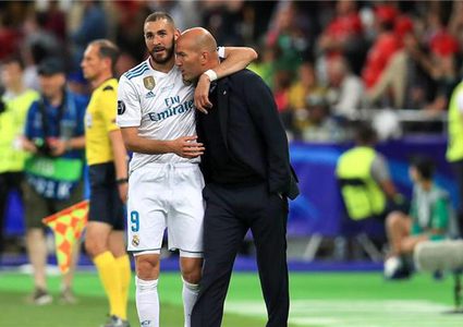 زيدان يصر على ضم شبيه كريم بنزيما