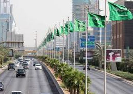 السعودية تعلن رفع الحظر واستئناف الانشطة الاقتصادي بدءا من الاحد