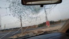 مستوطنون يهاجمون مركبات المواطنين