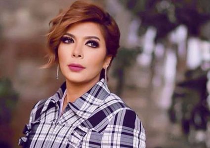 الفنانة السورية أصالة نصري تنشر صورة والدها