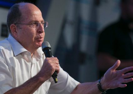 يعلون: نتنياهو يفضل المال على تحقيق الأمن