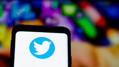 "تويتر" يقدم اعتذارا لمستخدميه