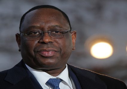 رئيس السنغال يخضع للحجر الصحي