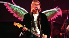 بيع جيتار النجم الأمريكي كورت كوبين في المزاد العلني