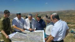 محافظ نابلس يحذّر من العمل في شقّ شارع "التفافي حوارة" الاستيطاني