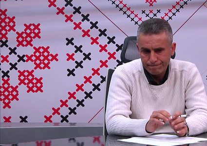 رئيس بلدية بني زيد يحث المواطنين على الالتزام بإجراءات السلامة
