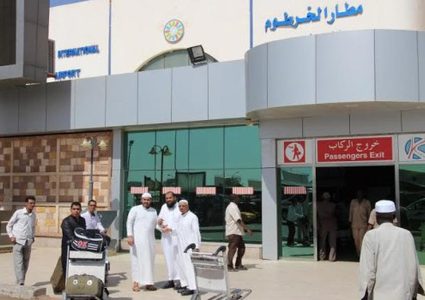 السودان يمدد إغلاق مطار الخرطوم الدولي أسبوعين بدءا من اليوم