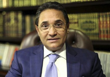 إصابة الإعلامي المصري عبد الرحيم علي بفيروس كورونا