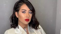 فرح الهادي تتعرض للانتقاد لاستعراضها سيارة من طراز فاخر