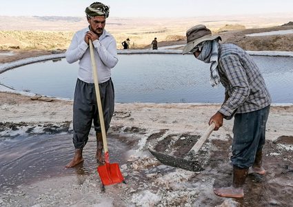 قرية الملح العراقية تتغلب على الخسائر الاقتصادية لوباء كورونا