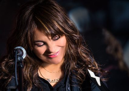 اغنية حكاية المراية تتصدر اكثر الفيديوهات مشاهدة على يوتيوب