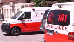 الهلال الأحمر: مضطرون لتقليص الخدمة لتخفيض النفقات