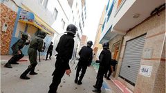 توقيف مروجين لمعدات تستخدم للغش في الامتحانات في المغرب