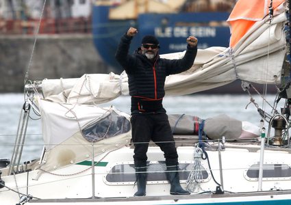 كورونا يجبر رجل أرجنتيني على الإبحار 3 أشهر للاطمئنان على والده