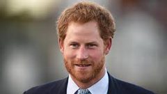 الأمير هاري ينظم رحلة في صحراء سلطنة عُمان