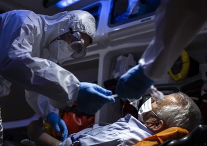 الولايات المتحدة: إصابات كورونا تتجاوز حاجز المليونين ونصف