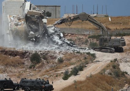 عواد: الاحتلال هدم 315 منزلاً منذ مطلع العام الجاري