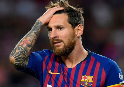 ميسي يفجر قنبلة حول مصيره مع برشلونة !