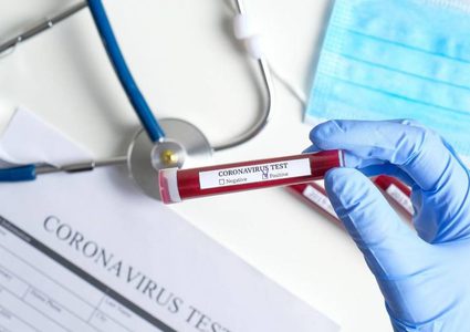 انخفاض حصيلة الإصابات اليومية بكورونا حول العالم إلى 174 ألفا