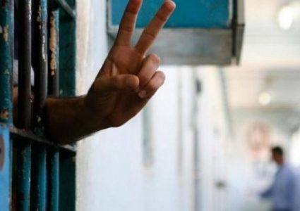 الأسير صافي حوشية يدخل عامه الـ18 في سجون الاحتلال