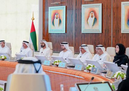 محمد بن راشد يكشف عن تشكيلة جديدة للحكومة الإماراتية