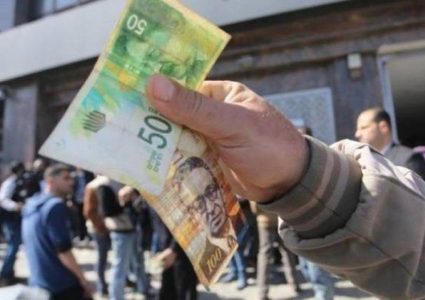 هيئة الأسرى: 4 بنوك لم تصرف رواتب الأسرى