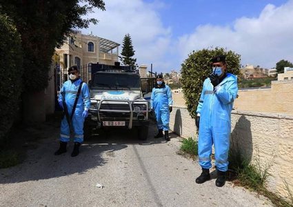 شرطة نابلس تقبض على مشتبه به بتهديد فتاة عبر "فيسبوك"