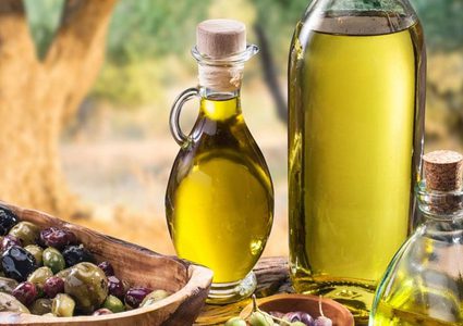 ما هي فوائد تناول زيت الزيتون في الصباح الباكر ؟