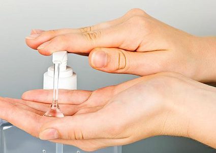 تحذير.. خطر المواد المطهرة قد يصل إلى الموت